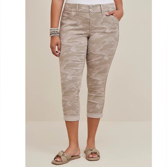 Torrid CROP AVIATOR SKINNY STRETCH TWILL MID-RISE PANT - Picture 3 of 5